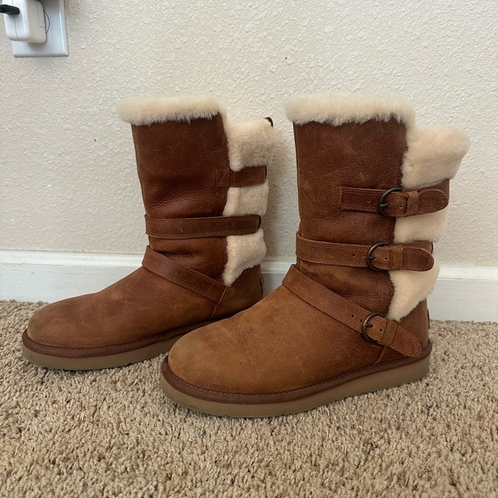 Women's Shearling-Lined Brown Boots